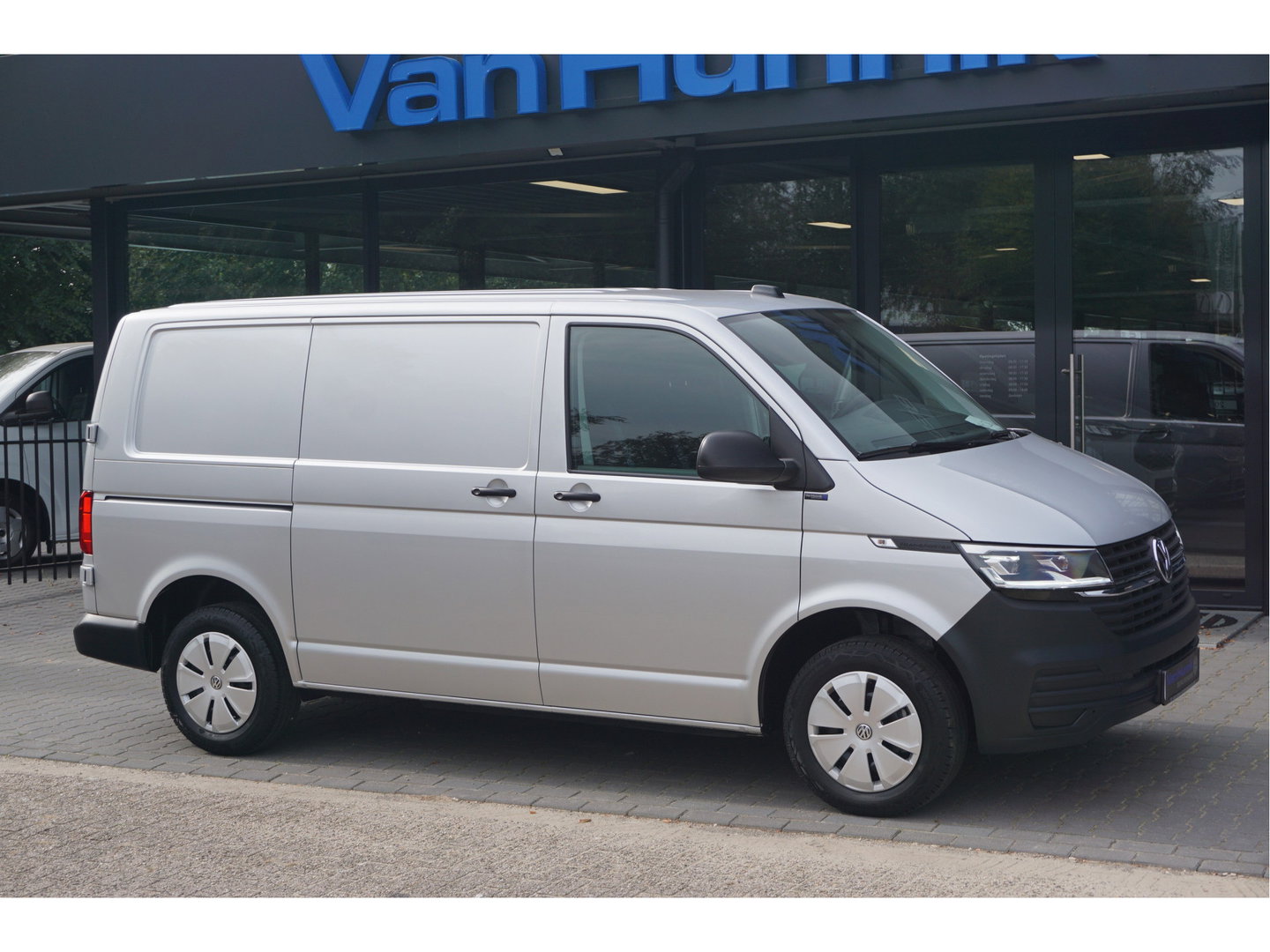 Volkswagen Transporter T6.1 2.0TDI 150PK BPM VRIJ!! App Connect, Cruise, Airco, LED!! NR. 128
