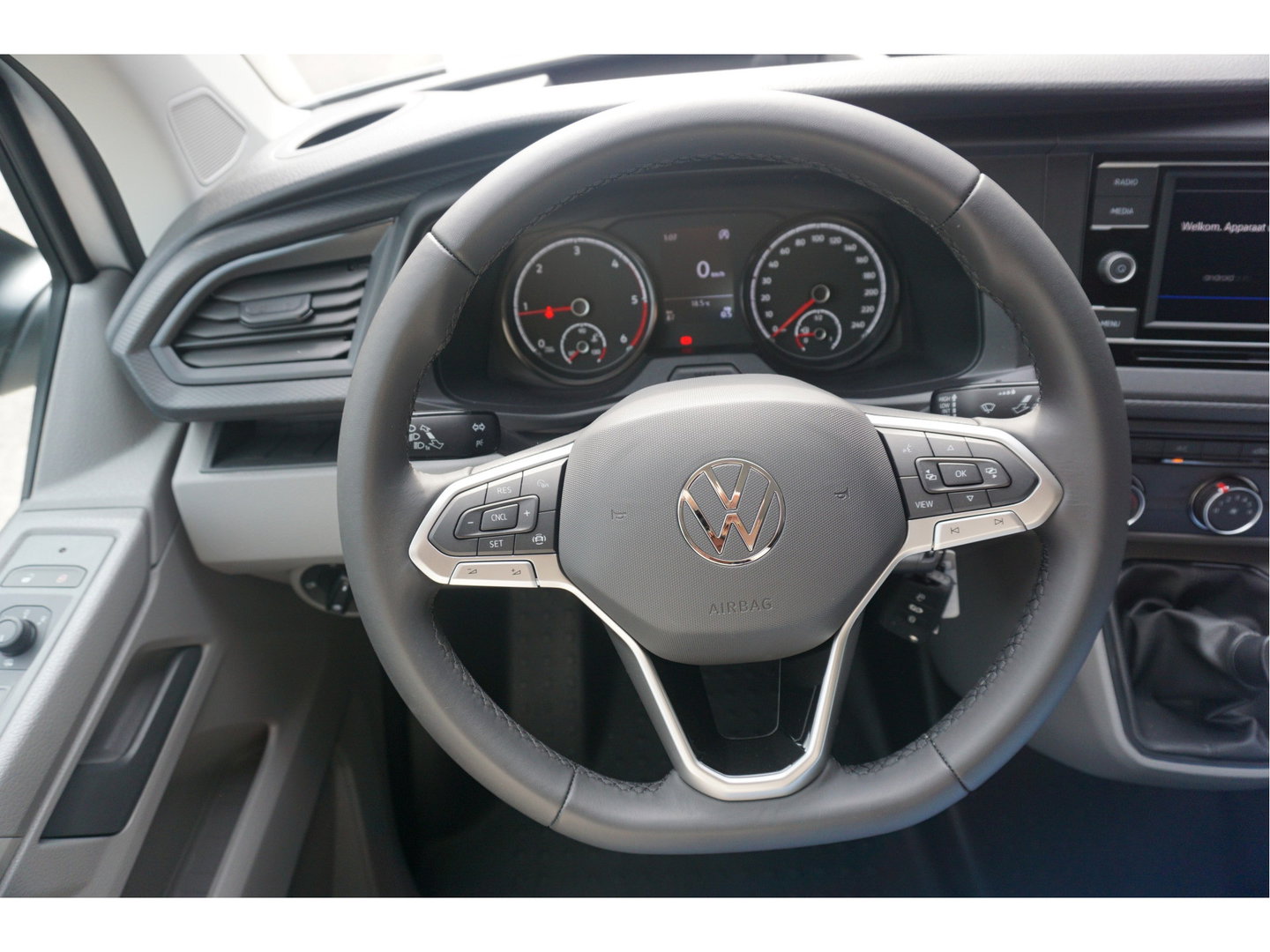 Volkswagen Transporter T6.1 2.0TDI 150PK BPM VRIJ!! App Connect, Cruise, Airco, LED!! NR. 128