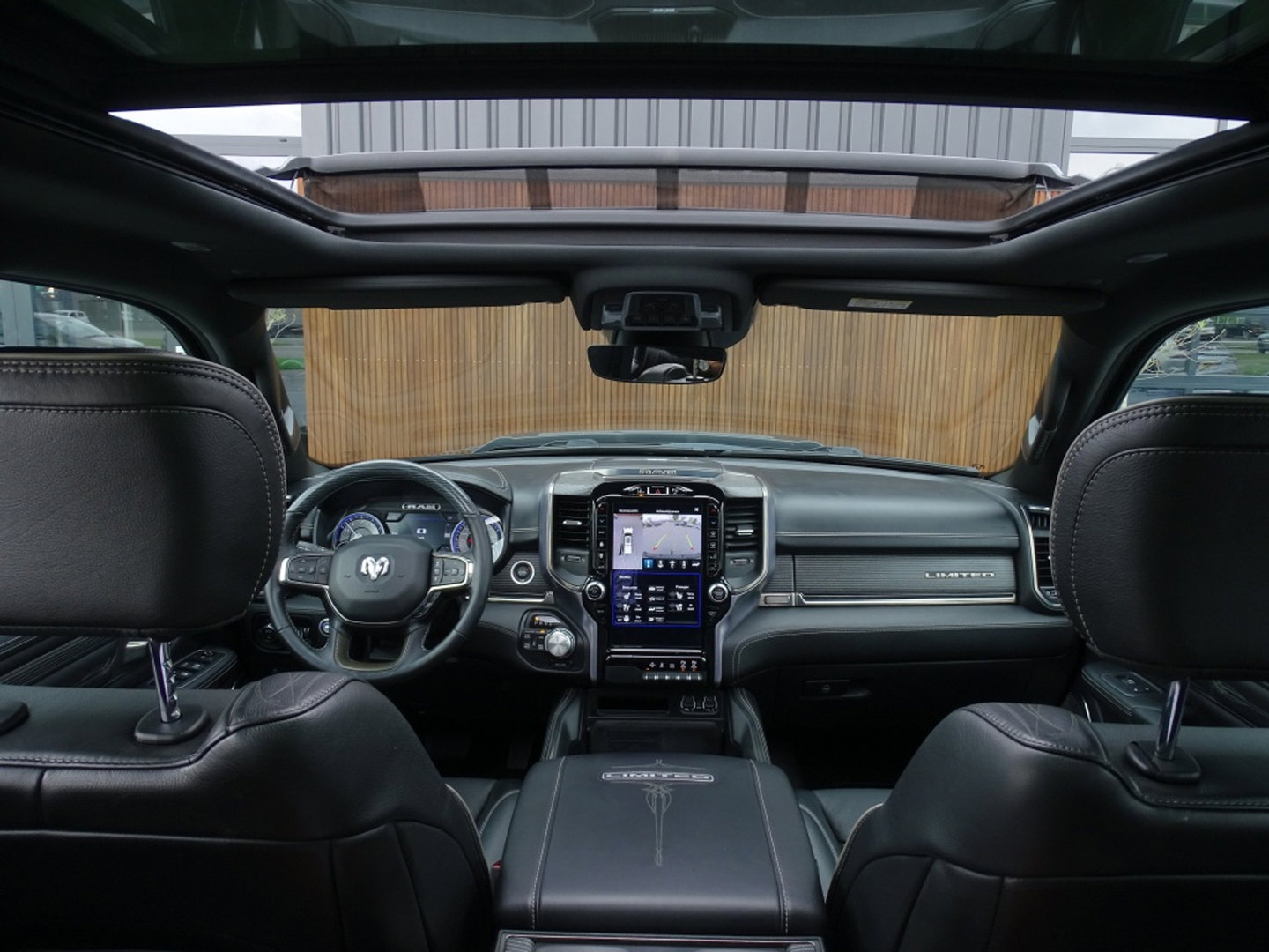 Dodge Ram 1500 5.7 V8 402PK 4X4 Limited / Harman Kardon / pano / *NAP* / BTW