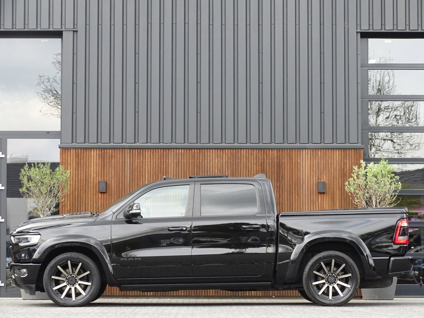 Dodge Ram 1500 5.7 V8 402PK 4X4 Limited / Harman Kardon / pano / *NAP* / BTW