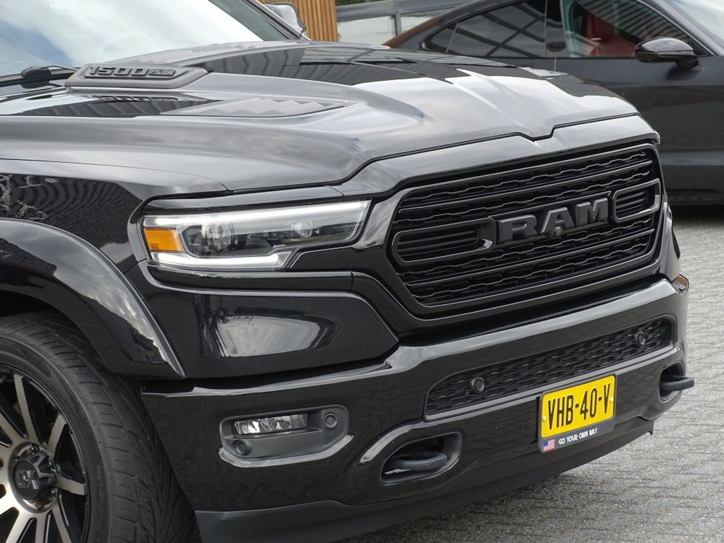 Dodge Ram 1500 5.7 V8 402PK 4X4 Limited / Harman Kardon / pano / *NAP* / BTW