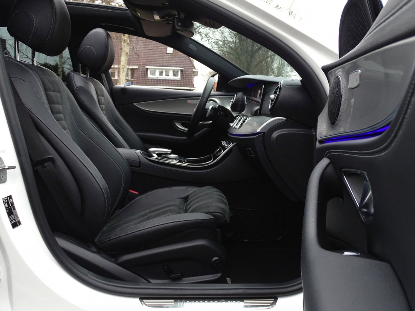 Mercedes-Benz E-Klasse 220 d automaat / Prestige Plus / AMG pakket / LED