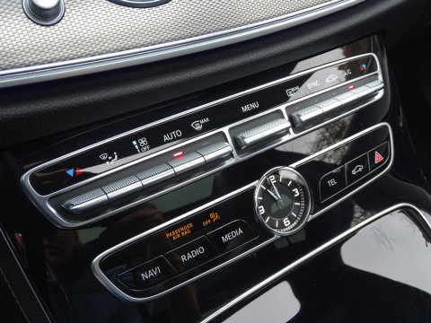Mercedes-Benz E-Klasse 220 d automaat / Prestige Plus / AMG pakket / LED