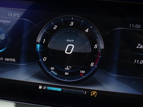 Mercedes-Benz E-Klasse 220 d automaat / Prestige Plus / AMG pakket / LED