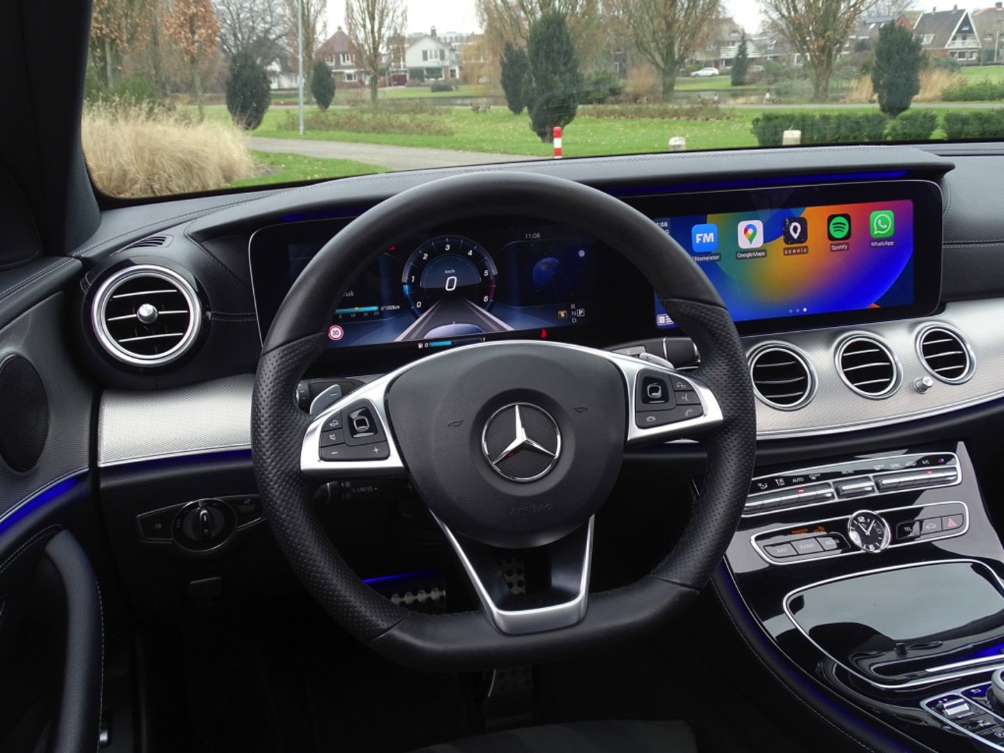 Mercedes-Benz E-Klasse 220 d automaat / Prestige Plus / AMG pakket / LED