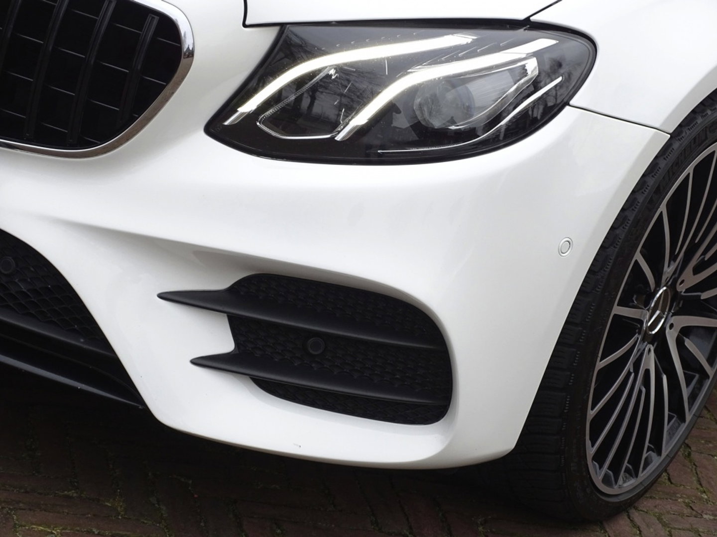 Mercedes-Benz E-Klasse 220 d automaat / Prestige Plus / AMG pakket / LED