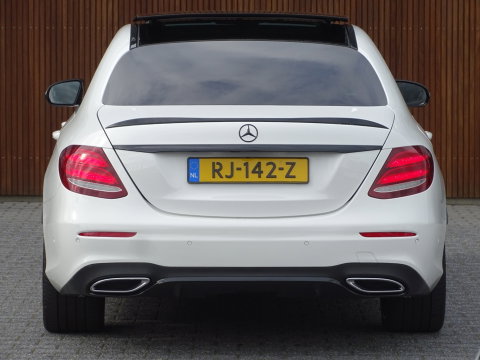Mercedes-Benz E-Klasse 220 d automaat / Prestige Plus / AMG pakket / LED