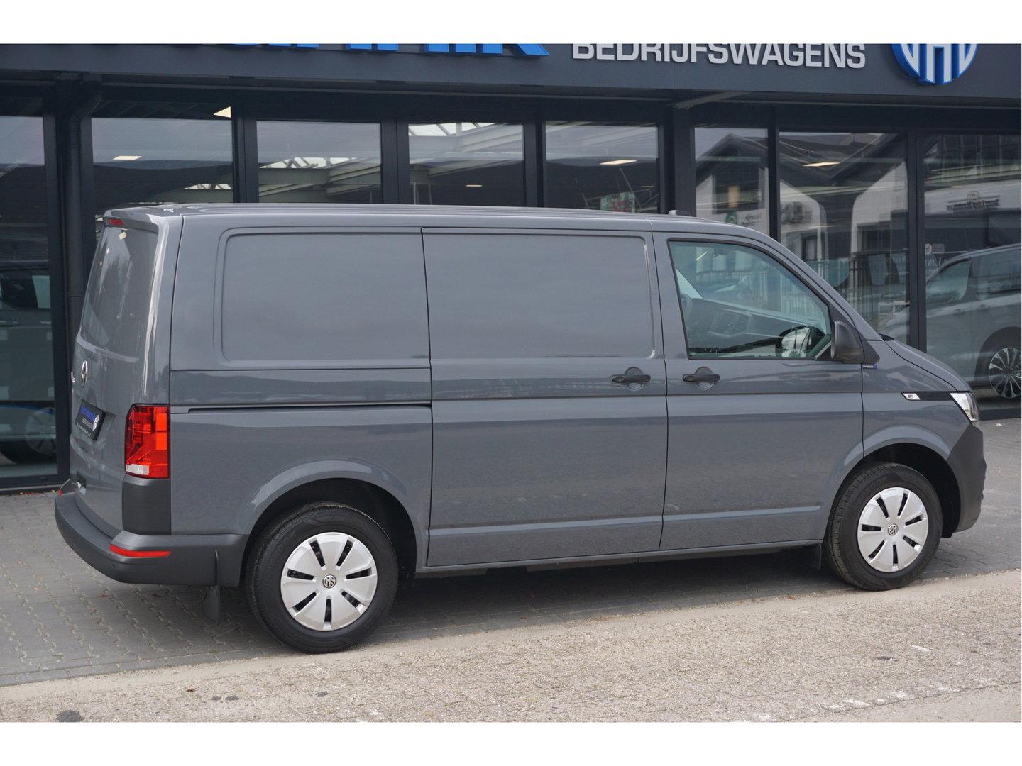 Volkswagen Transporter T6.1 2.0TDI 150PK BPM VRIJ!! App Connect, Cruise, Airco, Betimmering! NR. 731