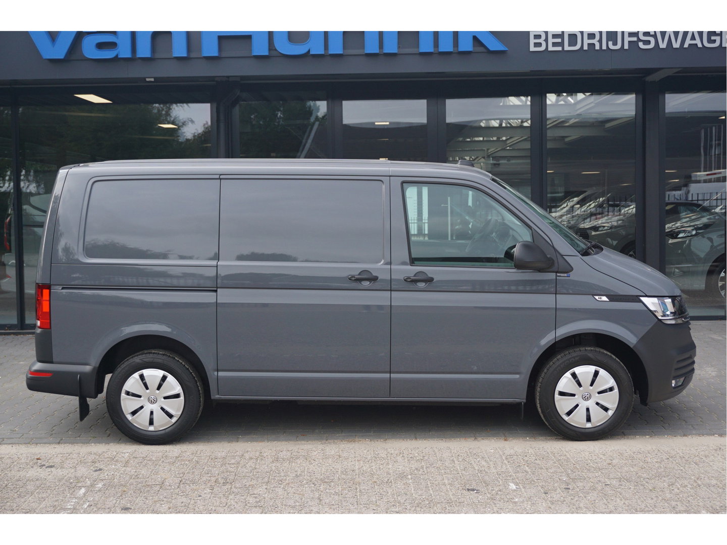 Volkswagen Transporter T6.1 2.0TDI 150PK BPM VRIJ!! App Connect, Cruise, Airco, Betimmering! NR. 731
