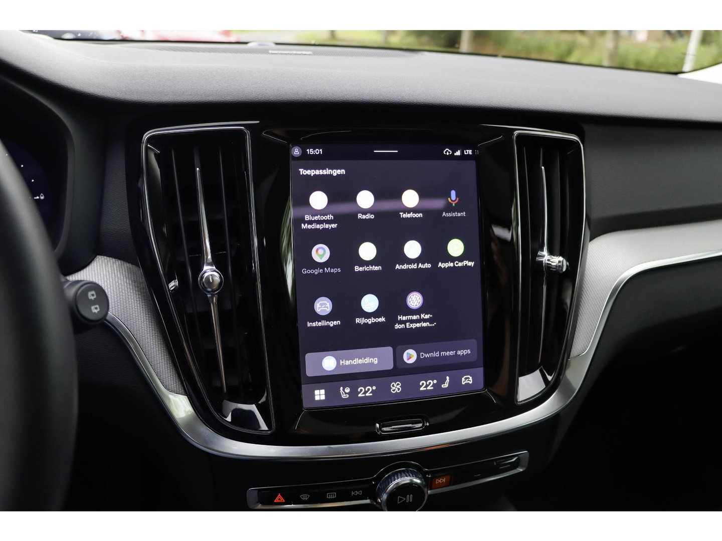 Volvo V60 T8 AWD Plus Dark Forest Lake Pano 360 Cam | 19'' | Thor Lights | Trekhaak wegkl.