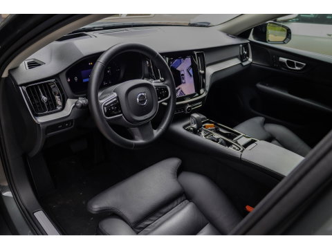 Volvo V60 T8 AWD Plus Dark Forest Lake Pano 360 Cam | 19'' | Thor Lights | Trekhaak wegkl.