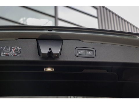 Volvo V60 T8 AWD Plus Dark Forest Lake Pano 360 Cam | 19'' | Thor Lights | Trekhaak wegkl.