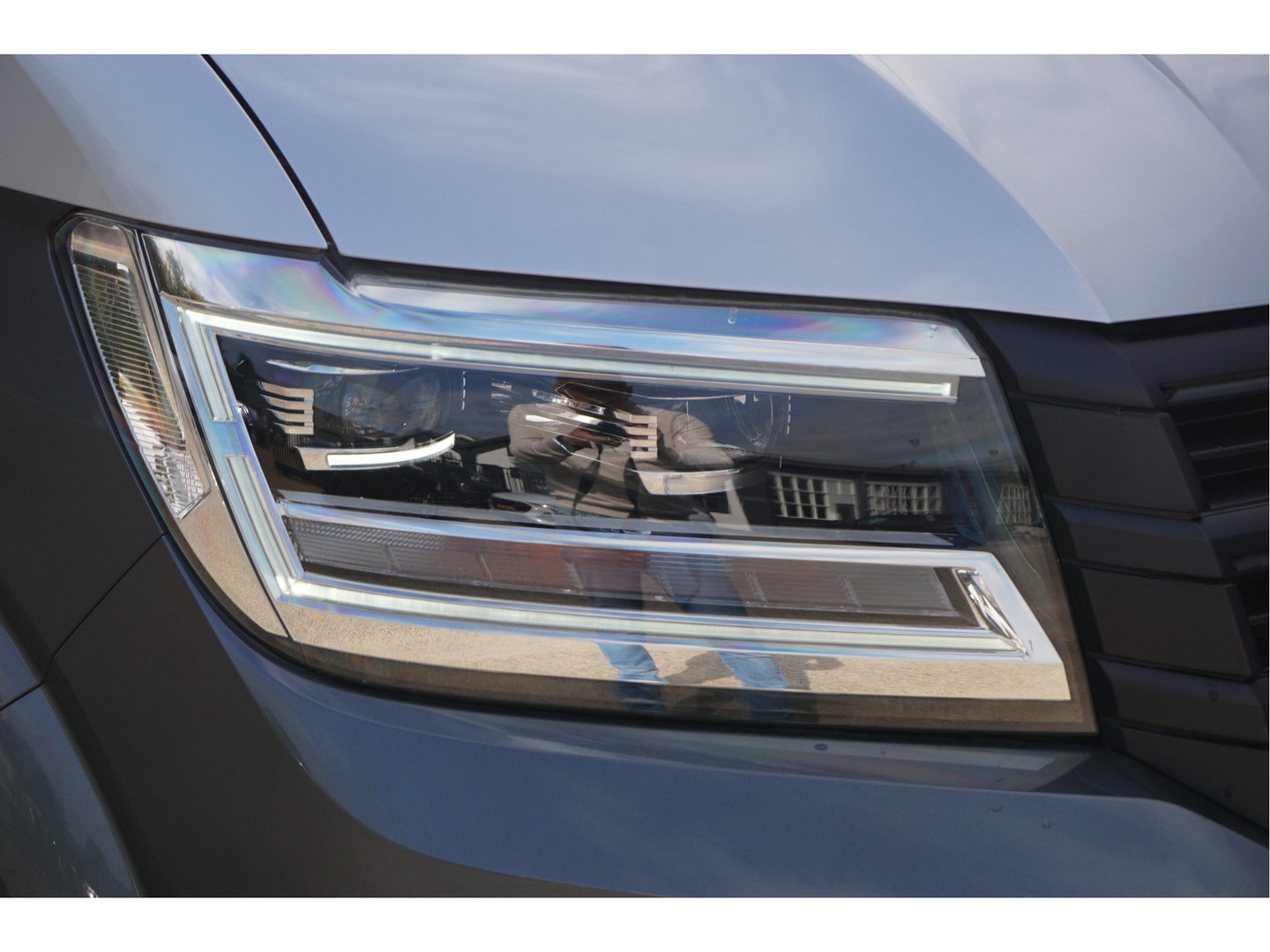 Volkswagen Crafter 35 177PK L3H2 AUT BPM VRIJ!! Navi, Cam, ACC, LED, Dual Tone Lak!! NR. 872
