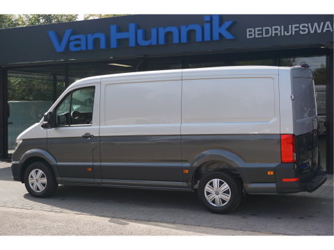 Volkswagen Crafter 35 177PK L3H2 AUT BPM VRIJ!! Navi, Cam, ACC, LED, Dual Tone Lak!! NR. 872