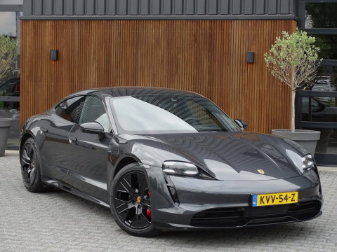 Porsche Taycan 4S 79 kWh 530PK / LED
