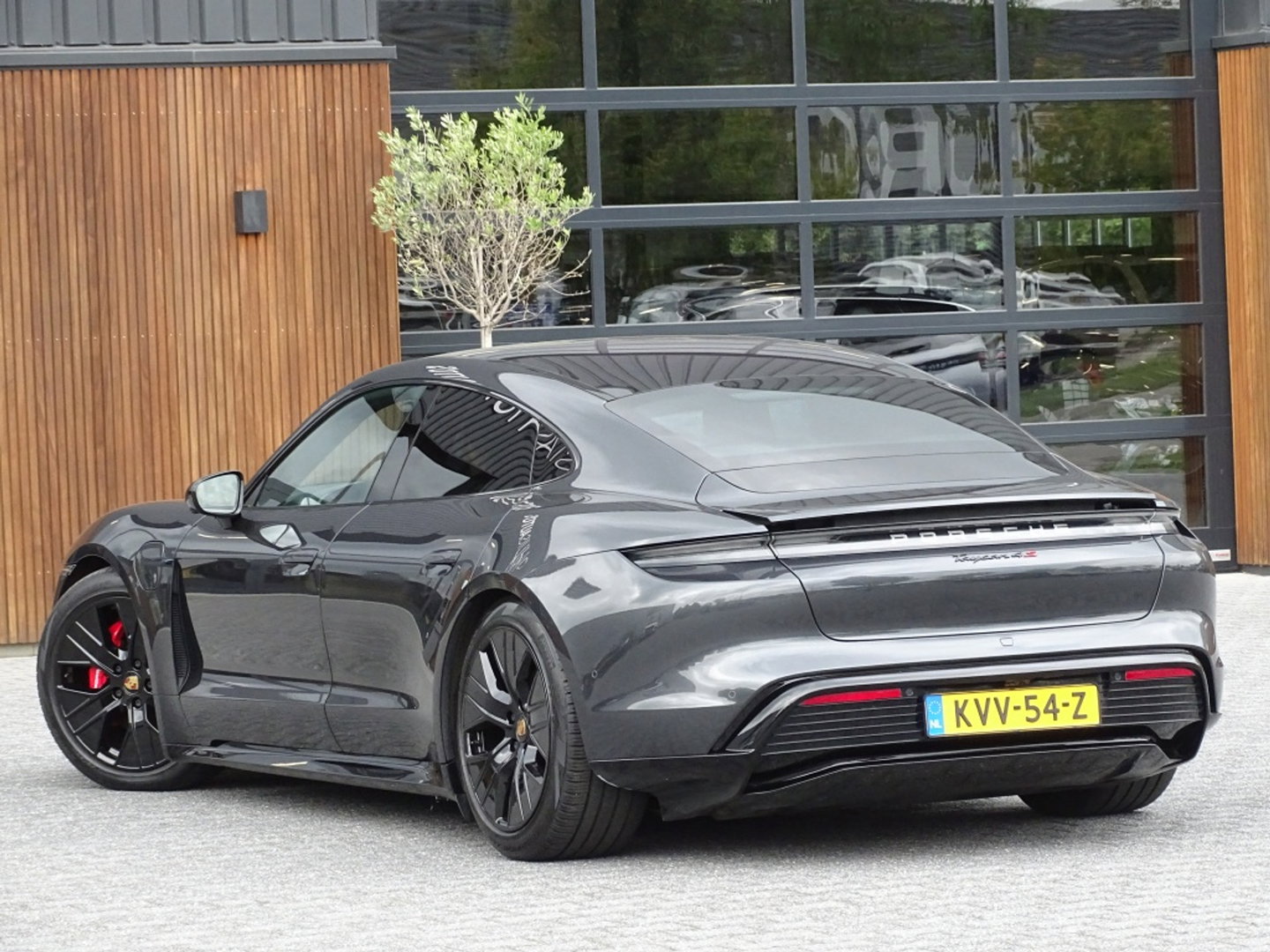Porsche Taycan 4S 79 kWh 530PK / LED