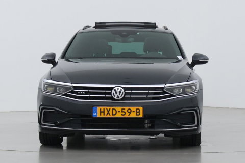 Volkswagen Passat Variant 1.4 TSI PHEV GTE Business | Massage | Panoramadak | 360° Camera | ACC | Standkachel | DCC | Matrix LED