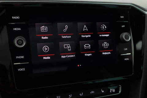 Volkswagen Passat Variant 1.4 TSI PHEV GTE Business | Massage | Panoramadak | 360° Camera | ACC | Standkachel | DCC | Matrix LED