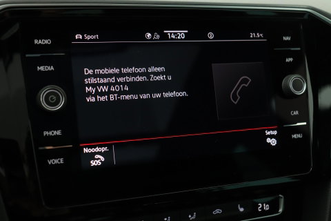 Volkswagen Passat Variant 1.4 TSI PHEV GTE Business | Massage | Panoramadak | 360° Camera | ACC | Standkachel | DCC | Matrix LED