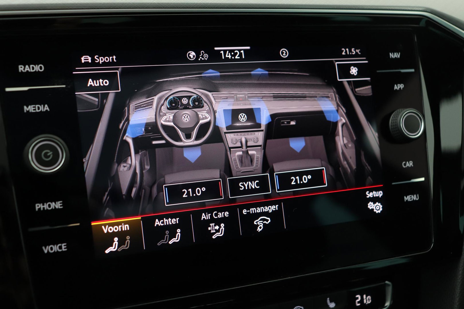 Volkswagen Passat Variant 1.4 TSI PHEV GTE Business | Massage | Panoramadak | 360° Camera | ACC | Standkachel | DCC | Matrix LED