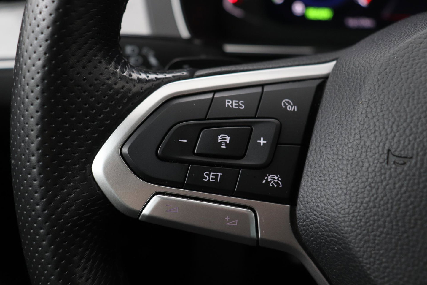 Volkswagen Passat Variant 1.4 TSI PHEV GTE Business | Massage | Panoramadak | 360° Camera | ACC | Standkachel | DCC | Matrix LED