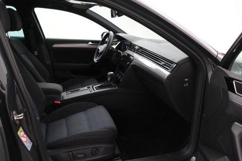 Volkswagen Passat Variant 1.4 TSI PHEV GTE Business | Massage | Panoramadak | 360° Camera | ACC | Standkachel | DCC | Matrix LED