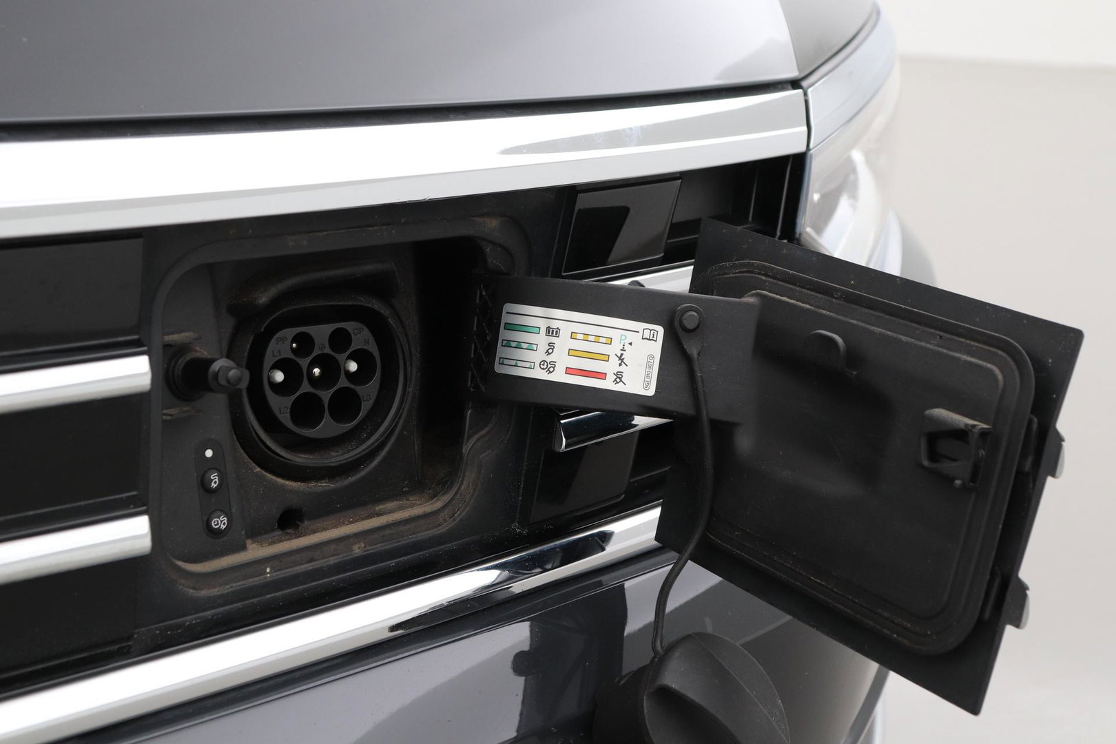 Volkswagen Passat Variant 1.4 TSI PHEV GTE Business | Massage | Panoramadak | 360° Camera | ACC | Standkachel | DCC | Matrix LED