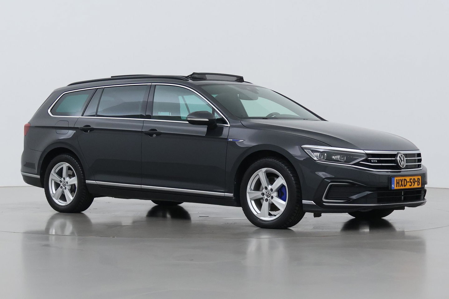 Volkswagen Passat Variant 1.4 TSI PHEV GTE Business | Massage | Panoramadak | 360° Camera | ACC | Standkachel | DCC | Matrix LED