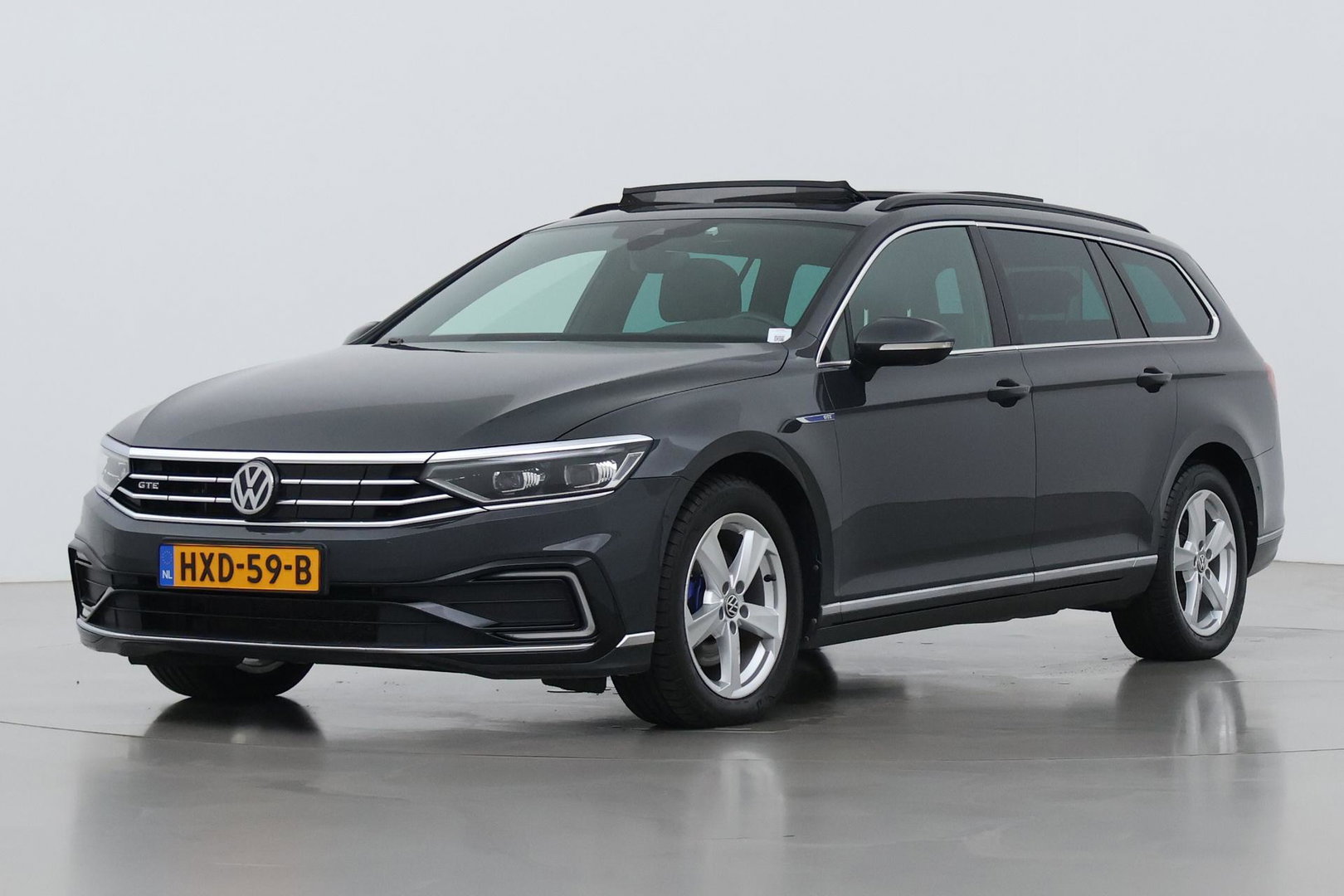 Volkswagen Passat Variant 1.4 TSI PHEV GTE Business | Massage | Panoramadak | 360° Camera | ACC | Standkachel | DCC | Matrix LED