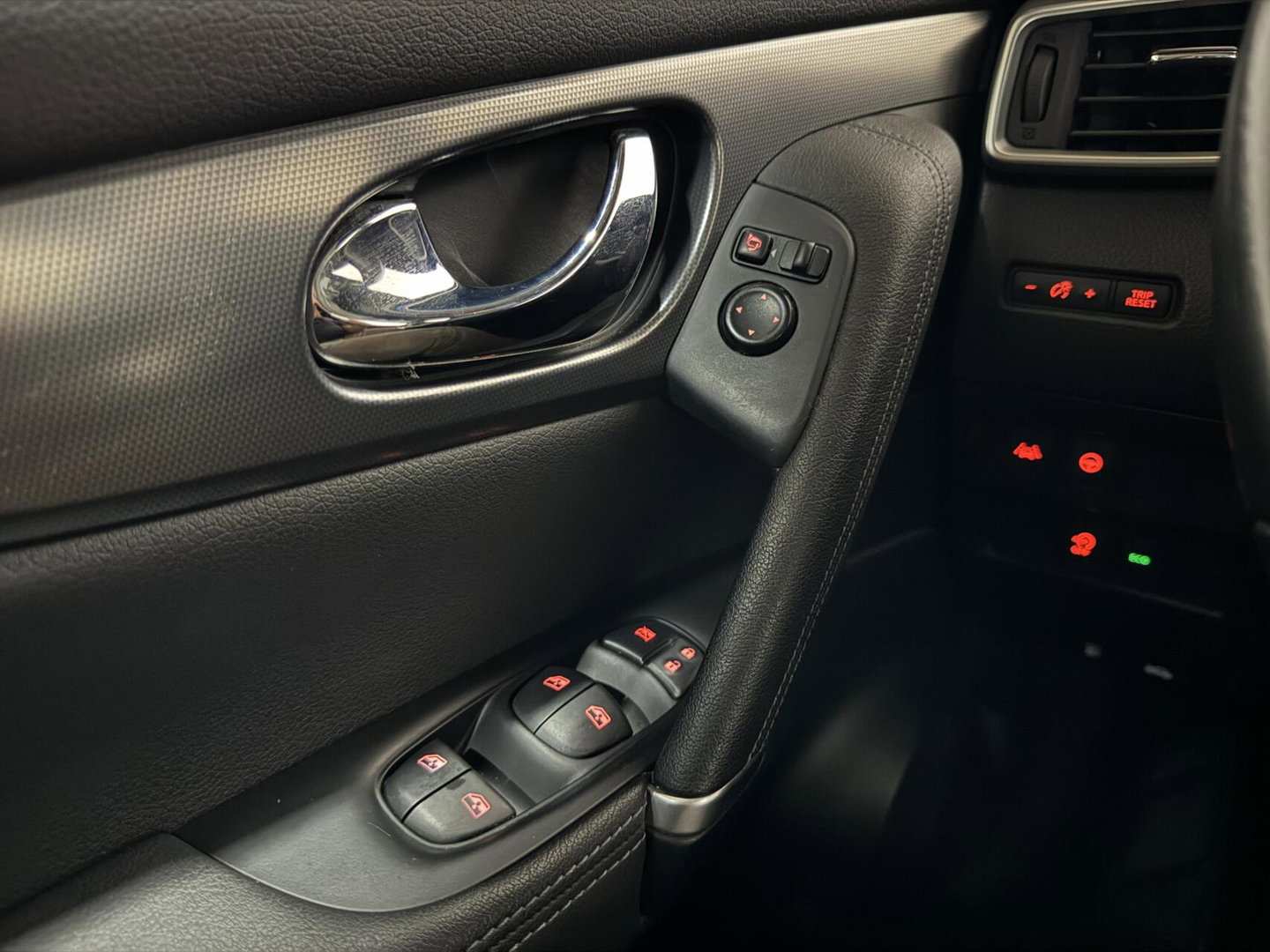 Nissan QASHQAI 1.3 DIG-T Tekna+ Pano 360° CarPlay Trekh. NAP