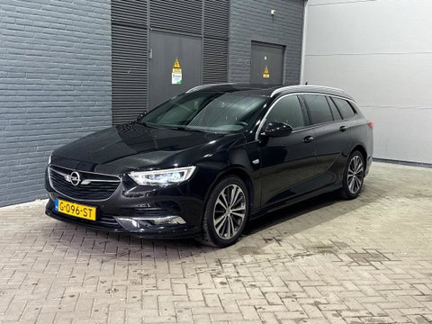Opel Insignia Sports Tourer 1.5 Turbo Innovation | Panoramadak | Trekhaak | Camera | ACC | BLIS | Head-Up | 18 Inch