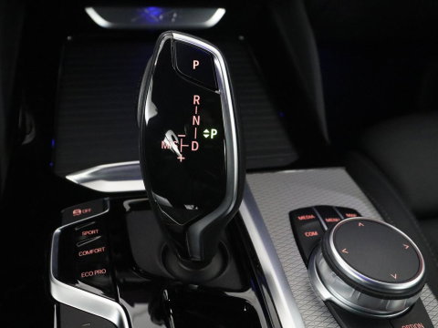 BMW X4 xDrive20i High Executive Edition M-sport | Panoramadak | Leder | Trekhaak | Camera | Sfeerverlichting | Stoelverwarming | Full LED | Climate control | Park assist | Cruise control |