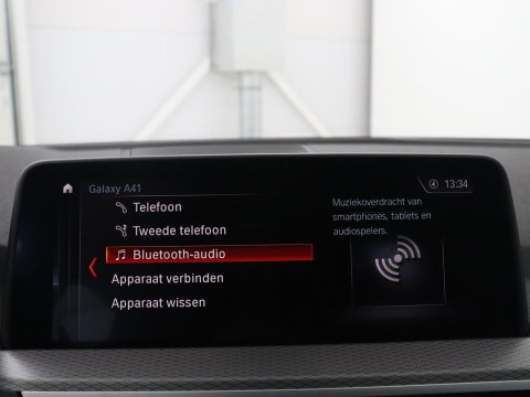 BMW X4 xDrive20i High Executive Edition M-sport | Panoramadak | Leder | Trekhaak | Camera | Sfeerverlichting | Stoelverwarming | Full LED | Climate control | Park assist | Cruise control |