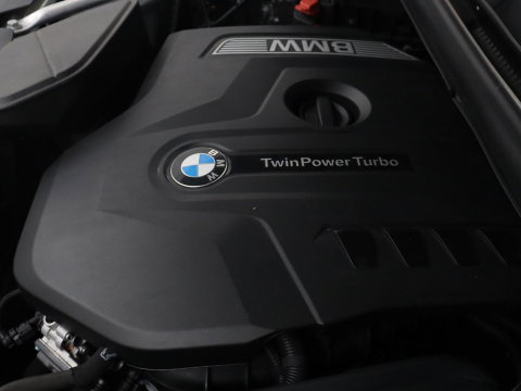 BMW X4 xDrive20i High Executive Edition M-sport | Panoramadak | Leder | Trekhaak | Camera | Sfeerverlichting | Stoelverwarming | Full LED | Climate control | Park assist | Cruise control |