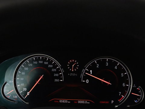 BMW X4 xDrive20i High Executive Edition M-sport | Panoramadak | Leder | Trekhaak | Camera | Sfeerverlichting | Stoelverwarming | Full LED | Climate control | Park assist | Cruise control |