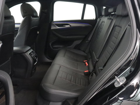 BMW X4 xDrive20i High Executive Edition M-sport | Panoramadak | Leder | Trekhaak | Camera | Sfeerverlichting | Stoelverwarming | Full LED | Climate control | Park assist | Cruise control |