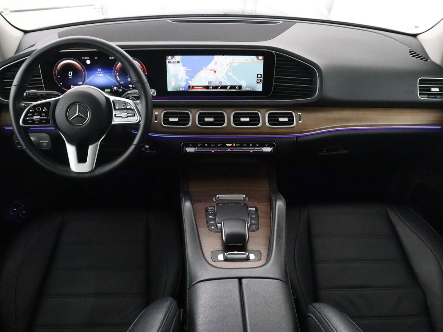 Mercedes-Benz GLE 350 e 4MATIC | SOH 96.4% | Leder | Trekhaak | Sfeerverlichting | Camera | Park assist | Full LED | Stoelverwarming | Cruise control | Navigatie |
