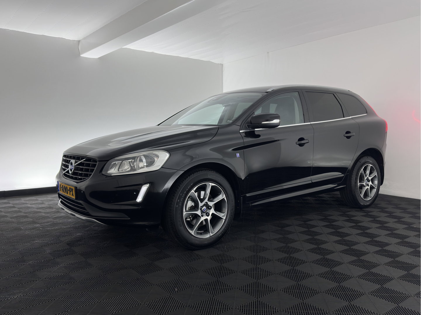 Volvo XC60 2.0 D3 FWD Ocean Race Aut. *LEATHER | HEATED-COMFORTSEATS | NAVI-FULLMAP | PRIVACY-GLASS | ECC | PDC | CRUISE | 18''ALU*