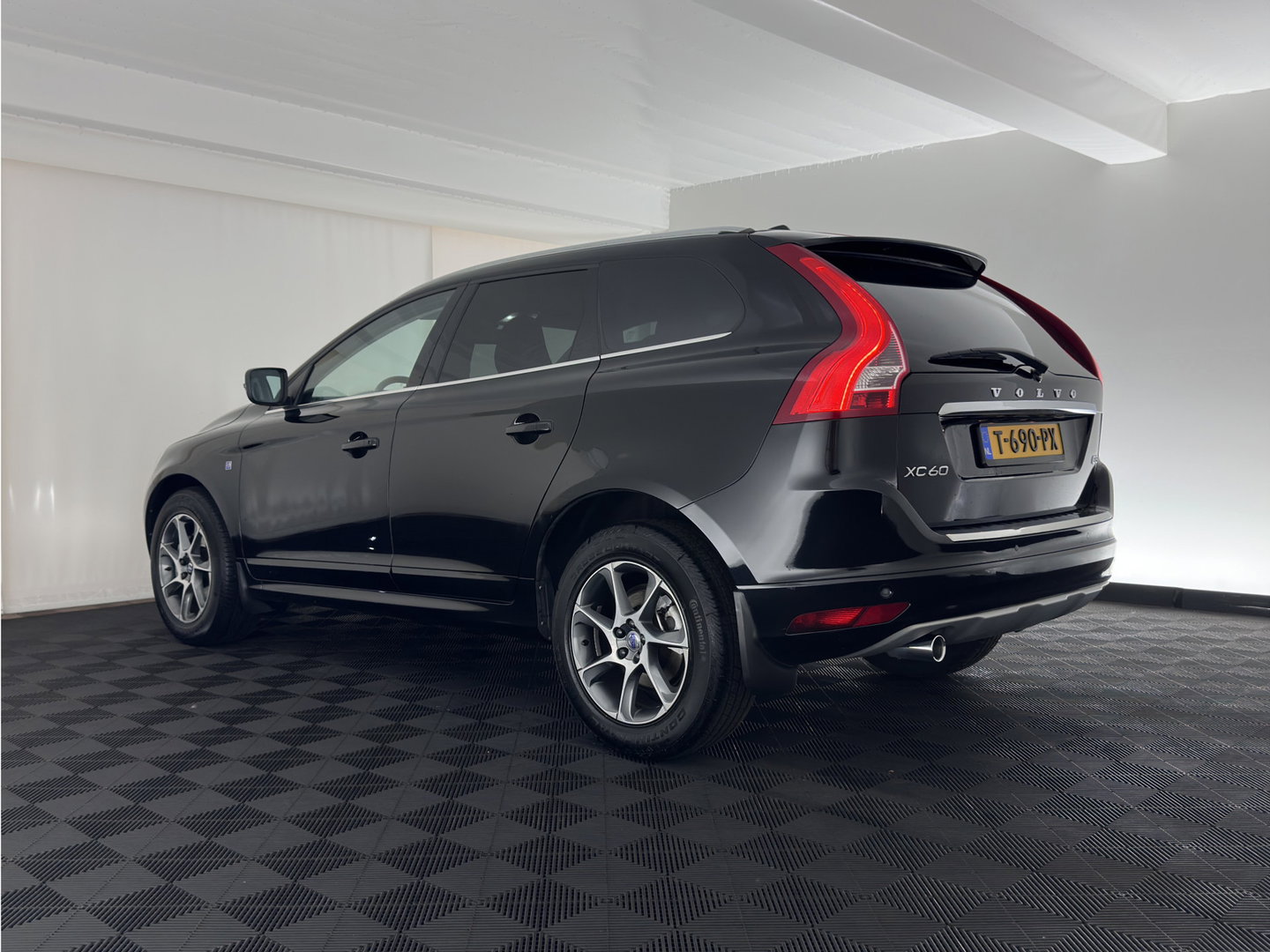 Volvo XC60 2.0 D3 FWD Ocean Race Aut. *LEATHER | HEATED-COMFORTSEATS | NAVI-FULLMAP | PRIVACY-GLASS | ECC | PDC | CRUISE | 18''ALU*