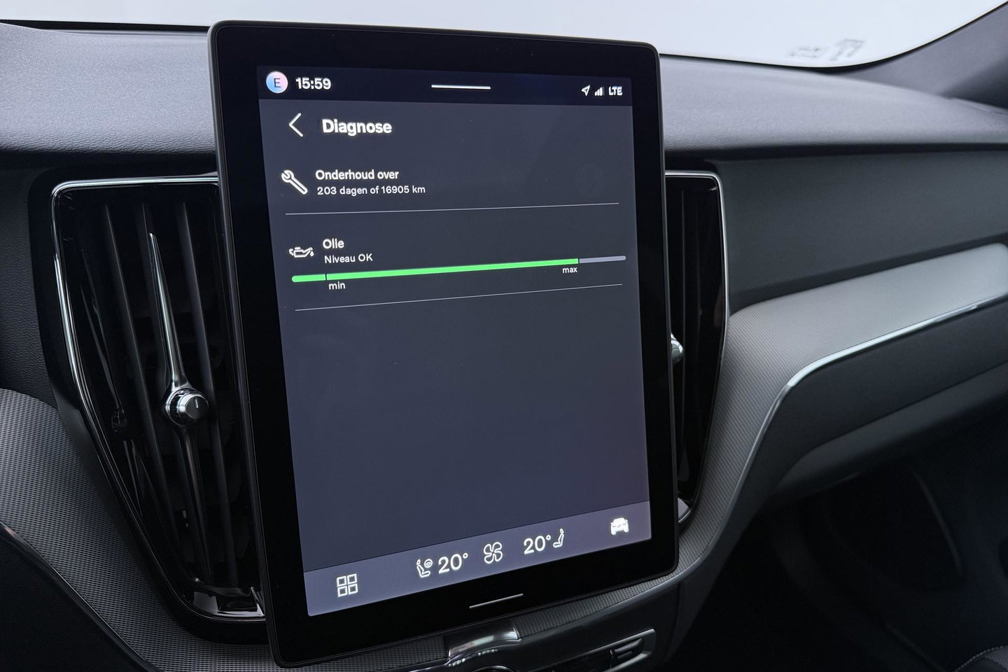 Volvo XC60 T6 Plus Black Edition | Harman/Kardon | Pilot Assist | Panoramadak | 360° Camera | Head-Up | Stoel+Stuurverwarming | 21 Inch