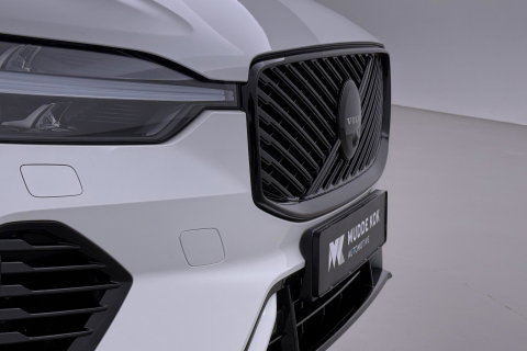 Volvo XC60 T6 Plus Black Edition | Harman/Kardon | Pilot Assist | Panoramadak | 360° Camera | Head-Up | Stoel+Stuurverwarming | 21 Inch