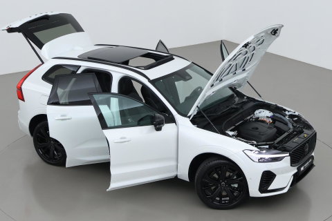 Volvo XC60 T6 Plus Black Edition | Harman/Kardon | Pilot Assist | Panoramadak | 360° Camera | Head-Up | Stoel+Stuurverwarming | 21 Inch