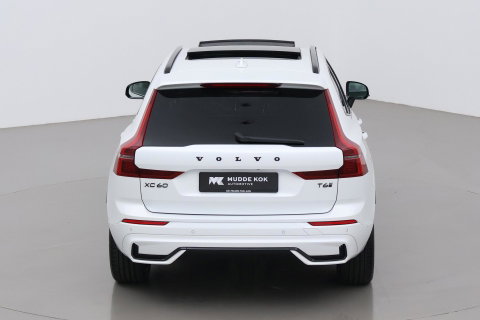 Volvo XC60 T6 Plus Black Edition | Harman/Kardon | Pilot Assist | Panoramadak | 360° Camera | Head-Up | Stoel+Stuurverwarming | 21 Inch