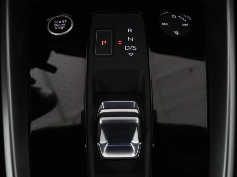 Audi A3 Limousine 35 TFSI Advanced edition | Camera | LED | Apple Carplay | Adapt. Cruise |