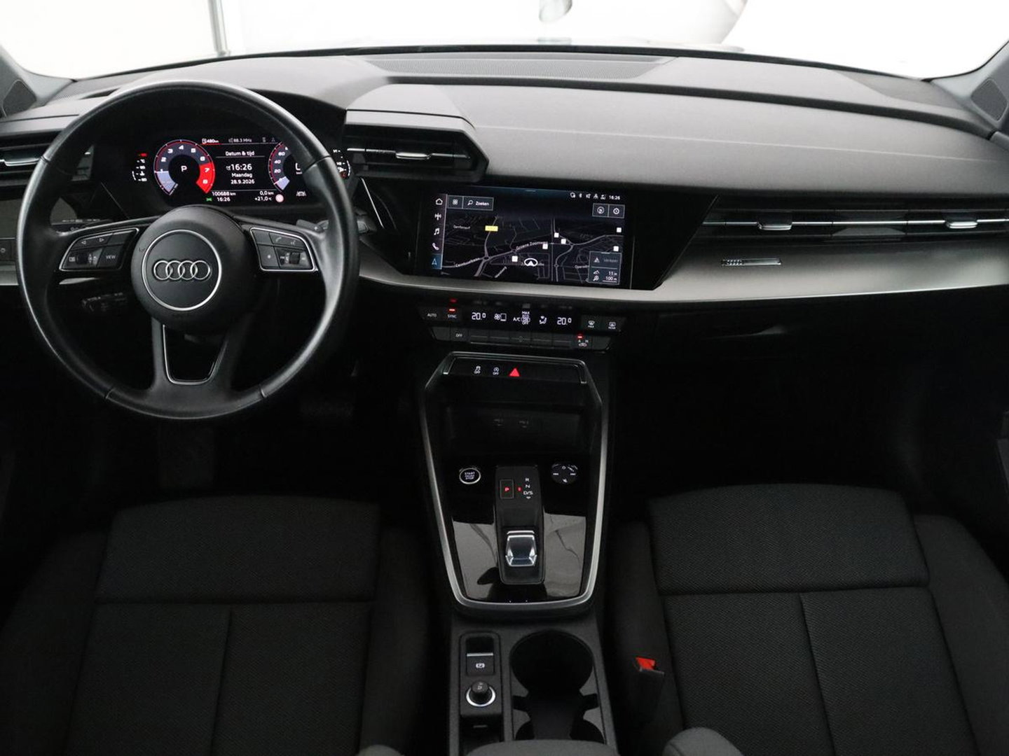 Audi A3 Limousine 35 TFSI Advanced edition | Camera | LED | Apple Carplay | Adapt. Cruise |