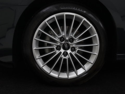 Audi A3 Limousine 35 TFSI Advanced edition | Camera | LED | Apple Carplay | Adapt. Cruise |