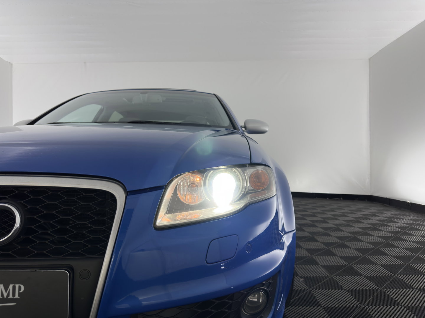 Audi A4 Limousine 4.2 V8 RS 4 Quattro