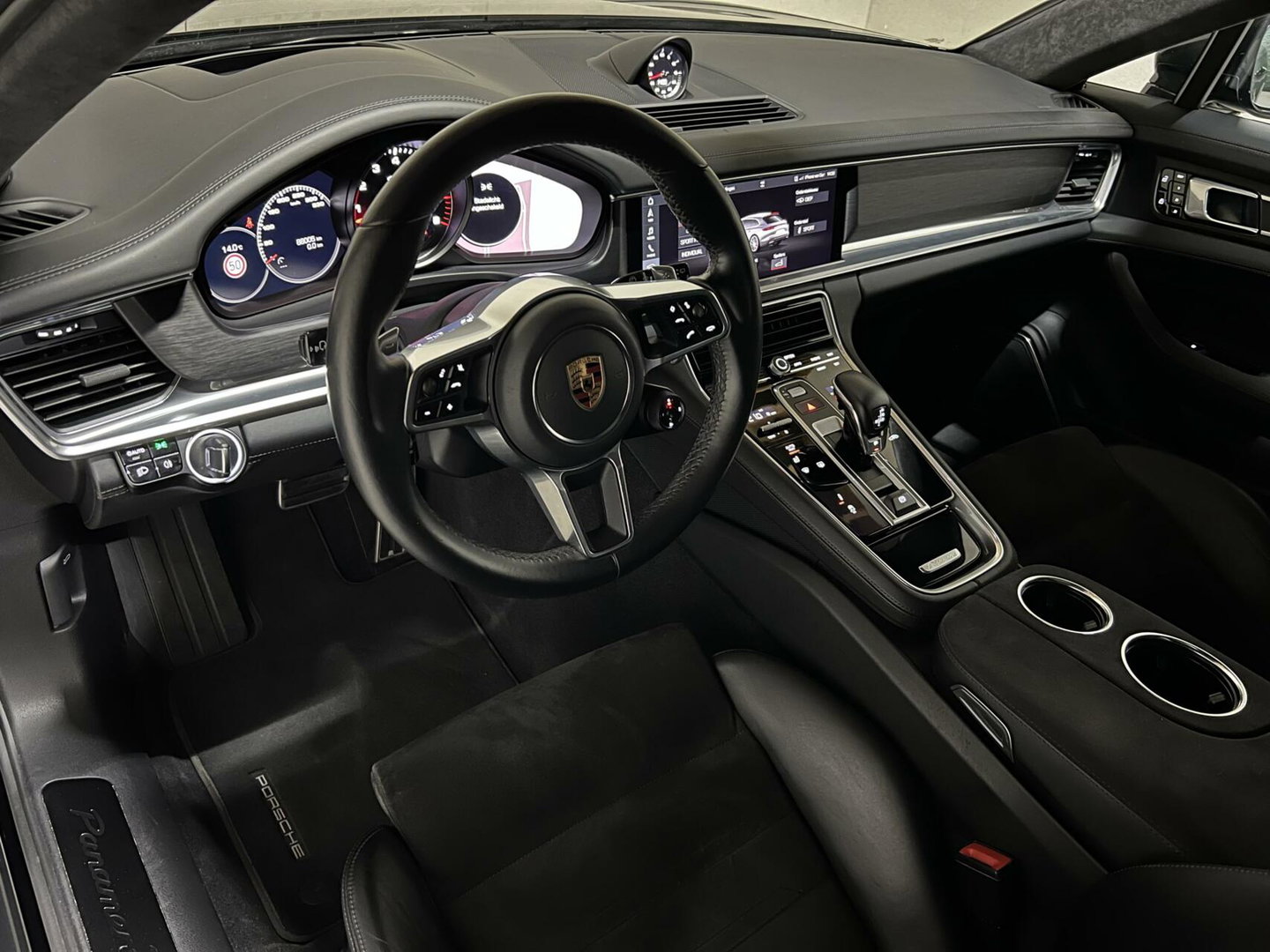 Porsche Panamera 4.0 GTS Sport Chrono Luchtver Bose