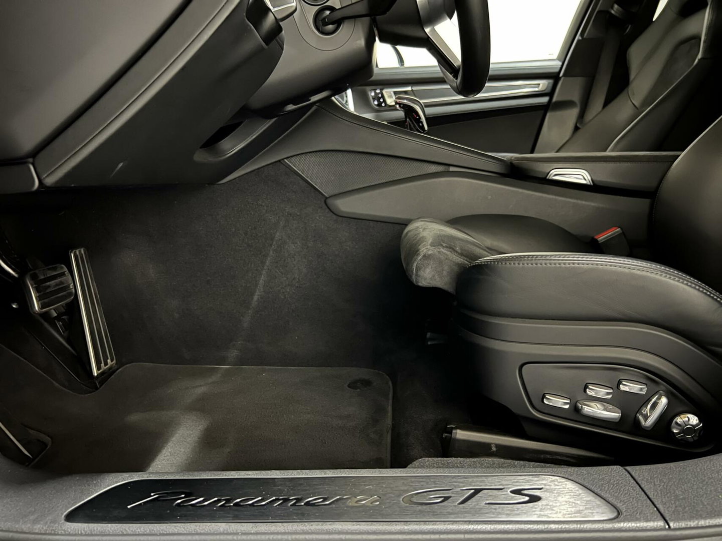 Porsche Panamera 4.0 GTS Sport Chrono Luchtver Bose