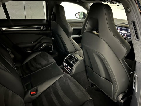 Porsche Panamera 4.0 GTS Sport Chrono Luchtver Bose